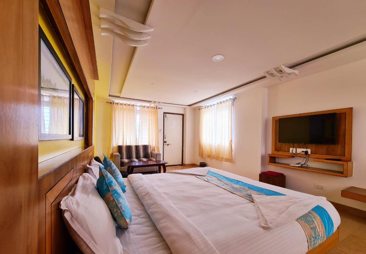 Anika Palace By Pepe Inn Hotel Ooty Exterior photo